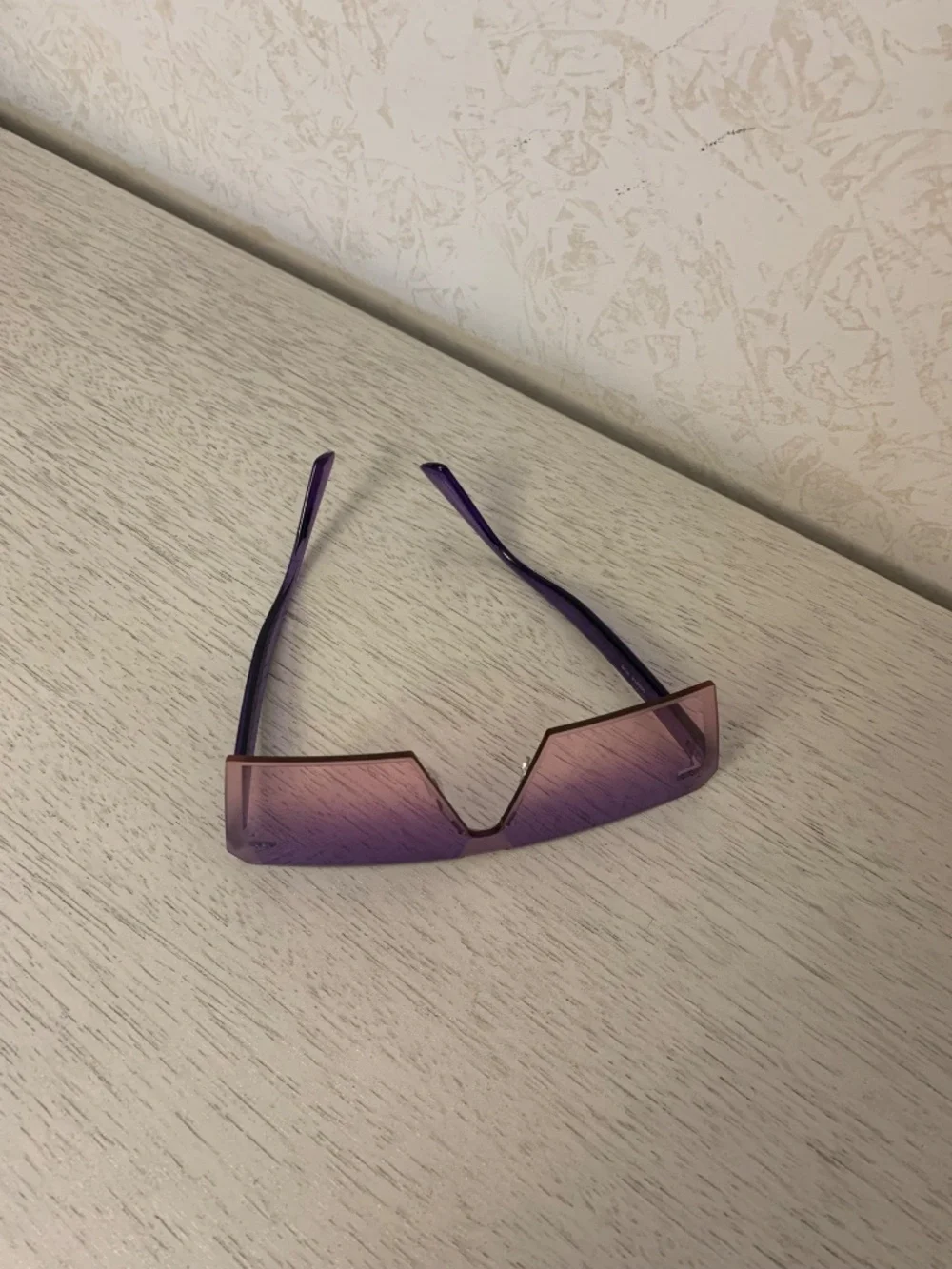 Women’s Large square-Framed Purple Sunglasses